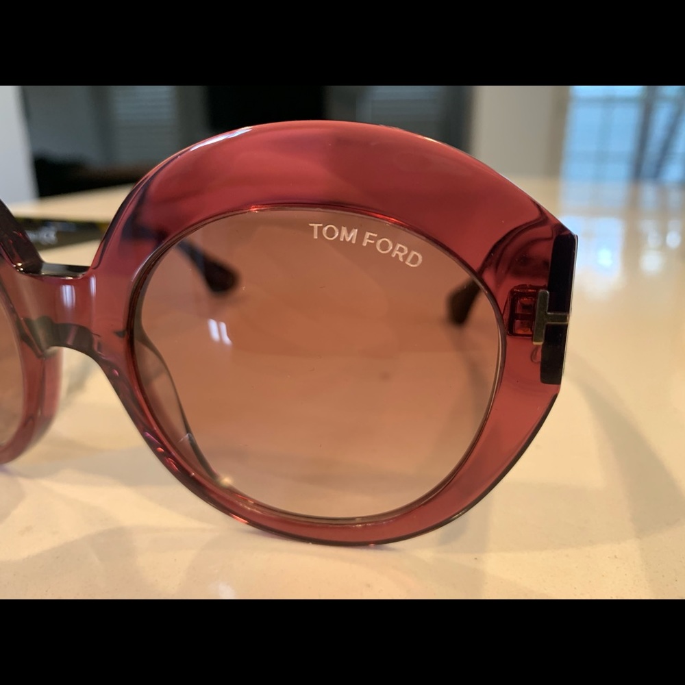 Tom Ford Rachel Brown Round Sunglasses FT0533 - Picture 3 of 7